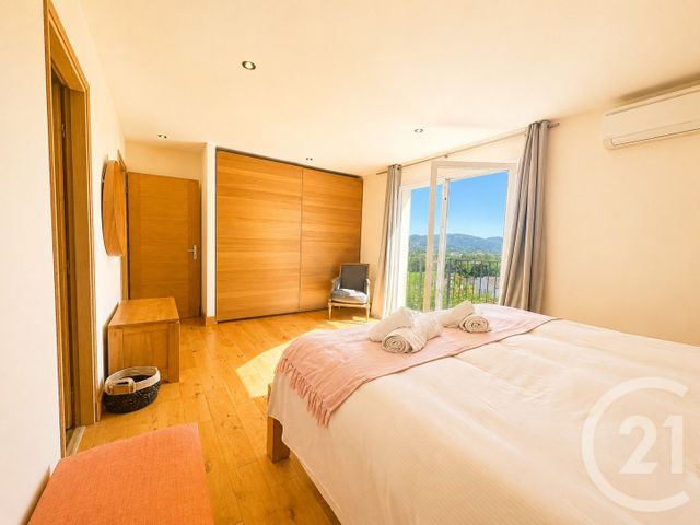 maison à vendre - 6 pièces - 180.0 m2 - COGOLIN - 83 - PROVENCE-ALPES-COTE-D-AZUR - Century 21 Thomas Thum Immobilier