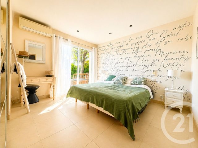 maison à vendre - 6 pièces - 180.0 m2 - COGOLIN - 83 - PROVENCE-ALPES-COTE-D-AZUR - Century 21 Thomas Thum Immobilier