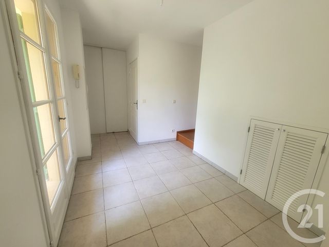 Appartement T3 à vendre - 3 pièces - 73.08 m2 - GRIMAUD - 83 - PROVENCE-ALPES-COTE-D-AZUR - Century 21 Thomas Thum Immobilier