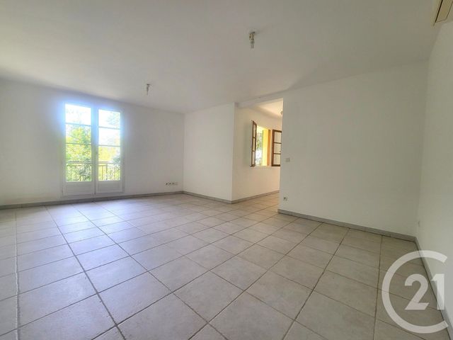Appartement T3 à vendre - 3 pièces - 73.08 m2 - GRIMAUD - 83 - PROVENCE-ALPES-COTE-D-AZUR - Century 21 Thomas Thum Immobilier