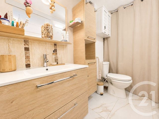 Appartement F2 à vendre - 2 pièces - 26.54 m2 - COGOLIN - 83 - PROVENCE-ALPES-COTE-D-AZUR - Century 21 Thomas Thum Immobilier