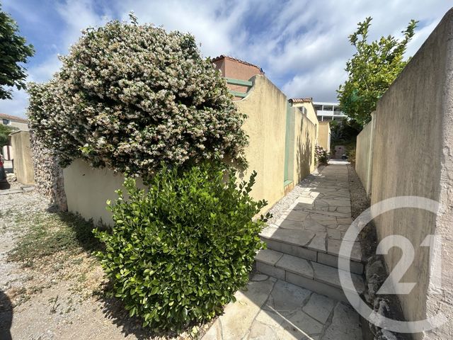 maison à vendre - 2 pièces - 32.0 m2 - COGOLIN - 83 - PROVENCE-ALPES-COTE-D-AZUR - Century 21 Thomas Thum Immobilier