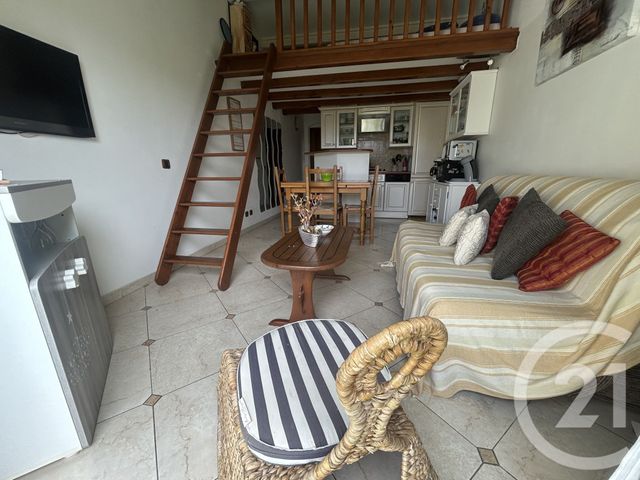 maison à vendre - 2 pièces - 32.0 m2 - COGOLIN - 83 - PROVENCE-ALPES-COTE-D-AZUR - Century 21 Thomas Thum Immobilier