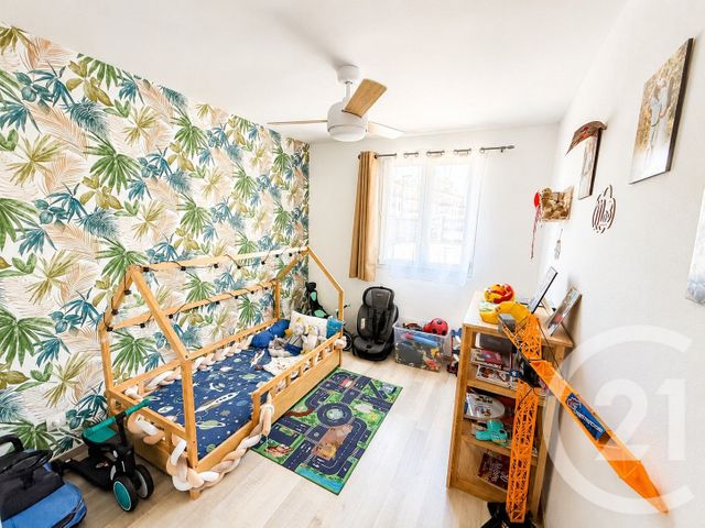 Appartement T3 à vendre - 3 pièces - 60.0 m2 - COGOLIN - 83 - PROVENCE-ALPES-COTE-D-AZUR - Century 21 Thomas Thum Immobilier