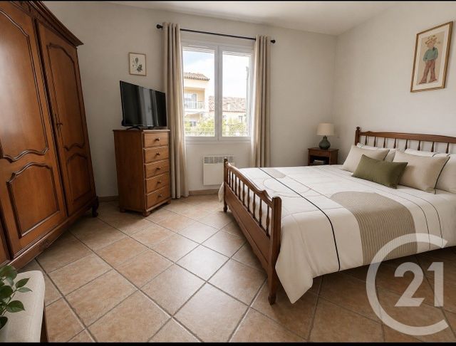 Appartement T2 à vendre - 2 pièces - 45.4 m2 - COGOLIN - 83 - PROVENCE-ALPES-COTE-D-AZUR - Century 21 Thomas Thum Immobilier