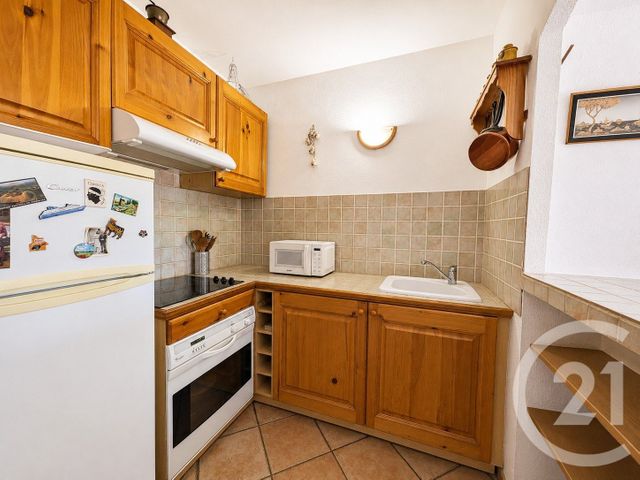 Appartement T2 à vendre - 2 pièces - 45.4 m2 - COGOLIN - 83 - PROVENCE-ALPES-COTE-D-AZUR - Century 21 Thomas Thum Immobilier