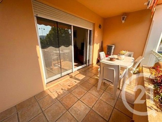 Appartement T2 à vendre - 2 pièces - 45.4 m2 - COGOLIN - 83 - PROVENCE-ALPES-COTE-D-AZUR - Century 21 Thomas Thum Immobilier