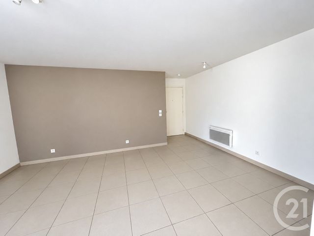 Appartement T1 à vendre - 1 pièce - 39.0 m2 - COGOLIN - 83 - PROVENCE-ALPES-COTE-D-AZUR - Century 21 Thomas Thum Immobilier