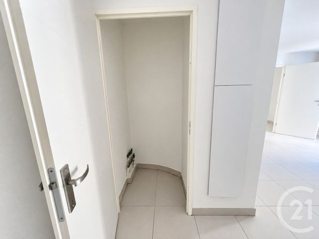 Appartement T1 à vendre - 1 pièce - 39.0 m2 - COGOLIN - 83 - PROVENCE-ALPES-COTE-D-AZUR - Century 21 Thomas Thum Immobilier
