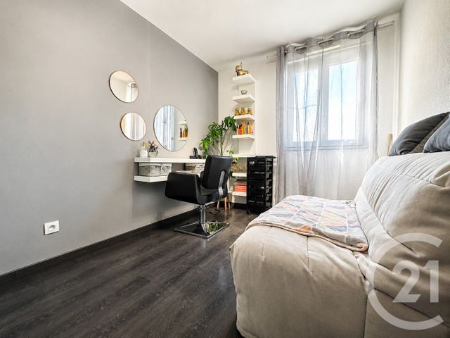 Appartement F3 à vendre - 3 pièces - 60.55 m2 - COGOLIN - 83 - PROVENCE-ALPES-COTE-D-AZUR - Century 21 Thomas Thum Immobilier