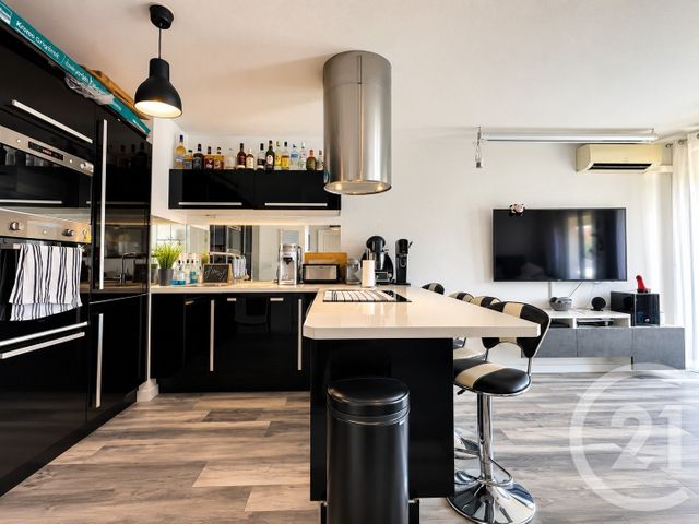 Appartement F3 à vendre - 3 pièces - 60.55 m2 - COGOLIN - 83 - PROVENCE-ALPES-COTE-D-AZUR - Century 21 Thomas Thum Immobilier