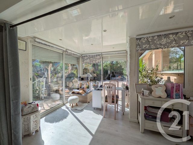 maison à vendre - 10 pièces - 245.0 m2 - COGOLIN - 83 - PROVENCE-ALPES-COTE-D-AZUR - Century 21 Thomas Thum Immobilier