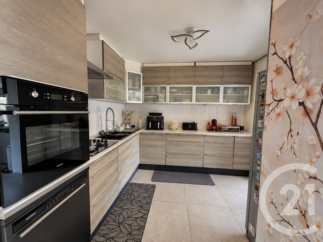 maison à vendre - 10 pièces - 245.0 m2 - COGOLIN - 83 - PROVENCE-ALPES-COTE-D-AZUR - Century 21 Thomas Thum Immobilier