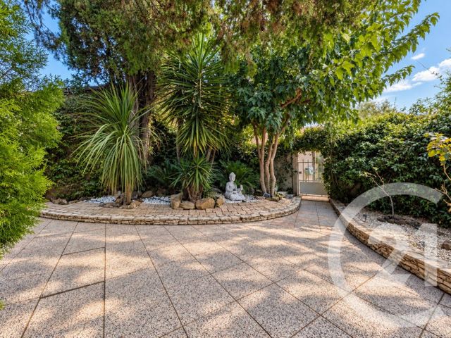 maison à vendre - 10 pièces - 245.0 m2 - COGOLIN - 83 - PROVENCE-ALPES-COTE-D-AZUR - Century 21 Thomas Thum Immobilier
