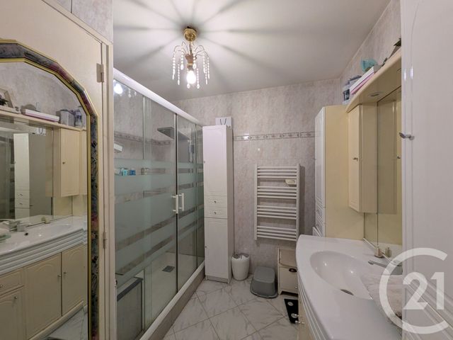 maison à vendre - 10 pièces - 245.0 m2 - COGOLIN - 83 - PROVENCE-ALPES-COTE-D-AZUR - Century 21 Thomas Thum Immobilier