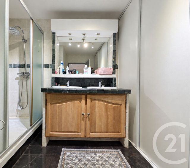 maison à vendre - 10 pièces - 245.0 m2 - COGOLIN - 83 - PROVENCE-ALPES-COTE-D-AZUR - Century 21 Thomas Thum Immobilier