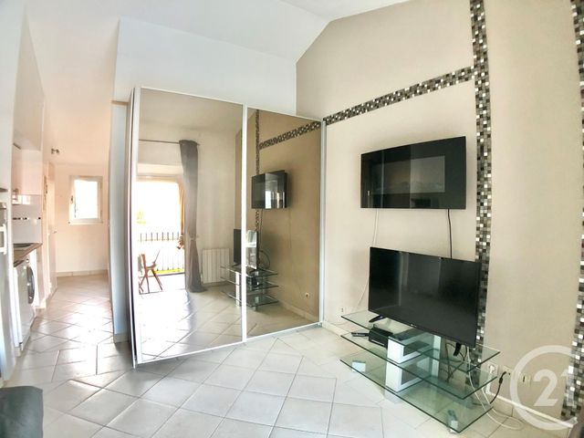 Appartement F2 à vendre - 2 pièces - 35.0 m2 - COGOLIN - 83 - PROVENCE-ALPES-COTE-D-AZUR - Century 21 Thomas Thum Immobilier Appartement F2 à vendre - 2 pièces - 35.0 m2 - COGOLIN - 83 - PROVENCE-ALPES-COTE-D-AZUR - Century 21 Thomas Thum Immobilier