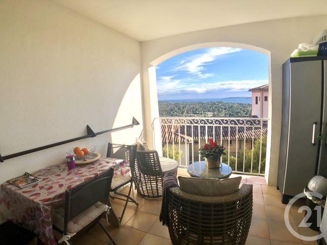 Appartement F2 à vendre - 2 pièces - 28.0 m2 - GRIMAUD - 83 - PROVENCE-ALPES-COTE-D-AZUR - Century 21 Thomas Thum Immobilier Appartement F2 à vendre - 2 pièces - 28.0 m2 - GRIMAUD - 83 - PROVENCE-ALPES-COTE-D-AZUR - Century 21 Thomas Thum Immobilier