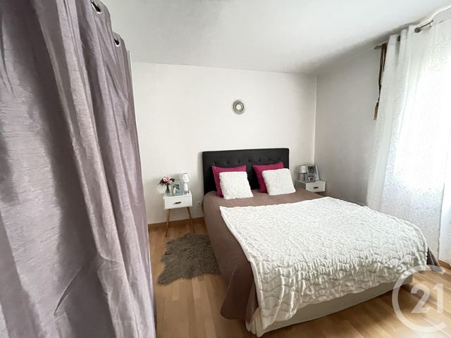 Appartement à vendre - 4 pièces - 82.58 m2 - COGOLIN - 83 - PROVENCE-ALPES-COTE-D-AZUR - Century 21 Thomas Thum Immobilier Appartement à vendre - 4 pièces - 82.58 m2 - COGOLIN - 83 - PROVENCE-ALPES-COTE-D-AZUR - Century 21 Thomas Thum Immobilier