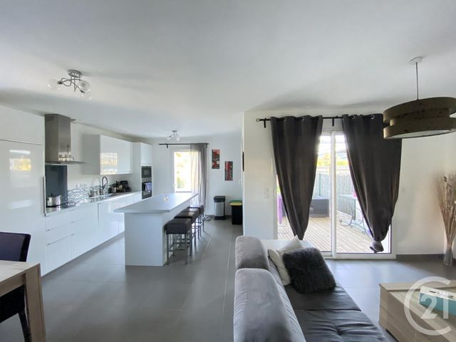 maison à vendre - 4 pièces - 83.0 m2 - COGOLIN - 83 - PROVENCE-ALPES-COTE-D-AZUR - Century 21 Thomas Thum Immobilier maison à vendre - 4 pièces - 83.0 m2 - COGOLIN - 83 - PROVENCE-ALPES-COTE-D-AZUR - Century 21 Thomas Thum Immobilier
