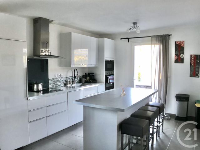 maison à vendre - 4 pièces - 83.0 m2 - COGOLIN - 83 - PROVENCE-ALPES-COTE-D-AZUR - Century 21 Thomas Thum Immobilier maison à vendre - 4 pièces - 83.0 m2 - COGOLIN - 83 - PROVENCE-ALPES-COTE-D-AZUR - Century 21 Thomas Thum Immobilier