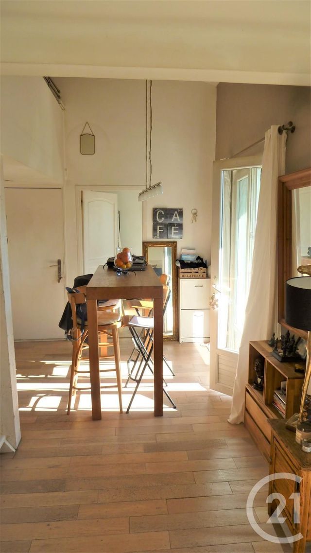 Afficher la photo en grand Appartement F3 à vendre - 3 pièces - 47.67 m2 - COGOLIN - 83 - PROVENCE-ALPES-COTE-D-AZUR - Century 21 Thomas Thum Immobilier