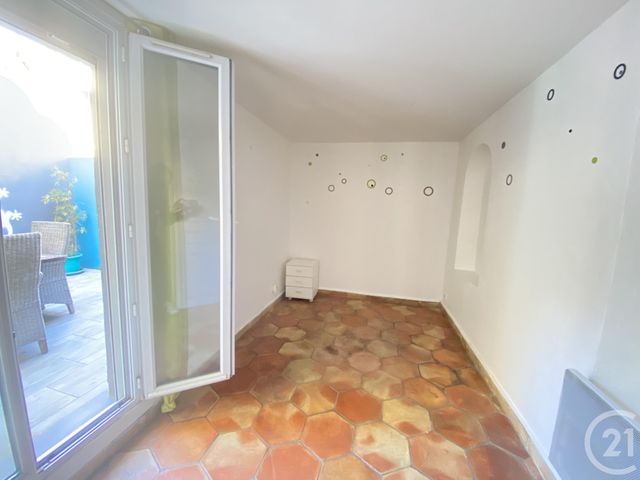 Afficher la photo en grand appartement à vendre - 3 pièces - 55.0 m2 - COGOLIN - 83 - PROVENCE-ALPES-COTE-D-AZUR - Century 21 Thomas Thum Immobilier