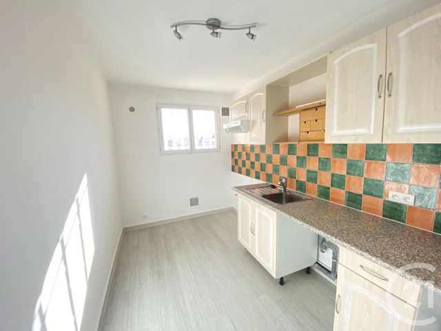 Appartement F3 à vendre - 3 pièces - 58.78 m2 - COGOLIN - 83 - PROVENCE-ALPES-COTE-D-AZUR - Century 21 Thomas Thum Immobilier Appartement F3 à vendre - 3 pièces - 58.78 m2 - COGOLIN - 83 - PROVENCE-ALPES-COTE-D-AZUR - Century 21 Thomas Thum Immobilier