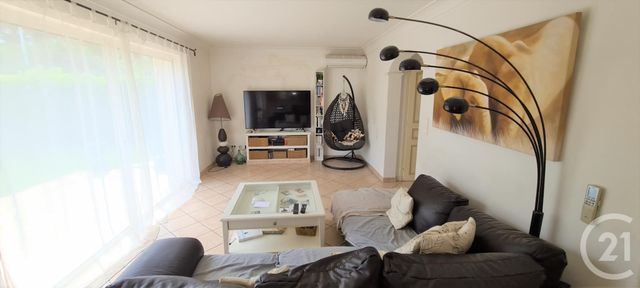 maison à vendre - 6 pièces - 127.23 m2 - COGOLIN - 83 - PROVENCE-ALPES-COTE-D-AZUR - Century 21 Thomas Thum Immobilier maison à vendre - 6 pièces - 127.23 m2 - COGOLIN - 83 - PROVENCE-ALPES-COTE-D-AZUR - Century 21 Thomas Thum Immobilier