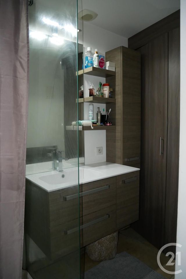 Afficher la photo en grand Appartement F5 à vendre - 5 pièces - 155.22 m2 - COGOLIN - 83 - PROVENCE-ALPES-COTE-D-AZUR - Century 21 Thomas Thum Immobilier