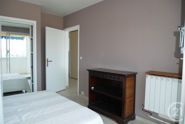 Afficher la photo en grand Appartement F2 à vendre - 2 pièces - 59.41 m2 - COGOLIN - 83 - PROVENCE-ALPES-COTE-D-AZUR - Century 21 Thomas Thum Immobilier