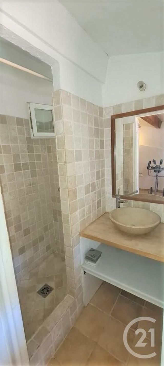 Afficher la photo en grand Appartement T4 à vendre - 5 pièces - 85.0 m2 - COGOLIN - 83 - PROVENCE-ALPES-COTE-D-AZUR - Century 21 Thomas Thum Immobilier