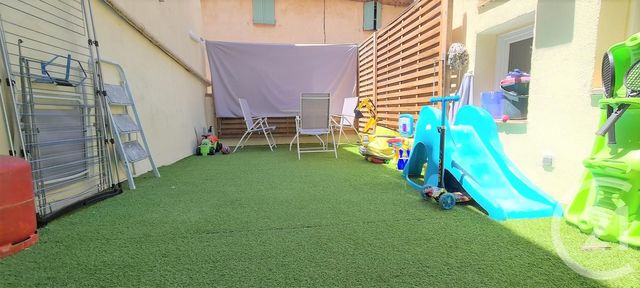 Afficher la photo en grand Appartement T4 à vendre - 5 pièces - 85.0 m2 - COGOLIN - 83 - PROVENCE-ALPES-COTE-D-AZUR - Century 21 Thomas Thum Immobilier