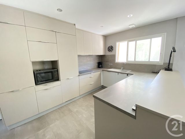 Afficher la photo en grand maison à vendre - 4 pièces - 98.0 m2 - COGOLIN - 83 - PROVENCE-ALPES-COTE-D-AZUR - Century 21 Thomas Thum Immobilier