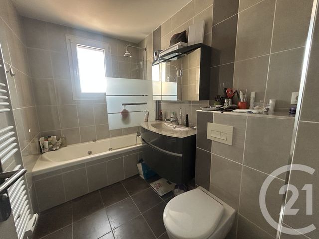 maison à vendre - 6 pièces - 110.0 m2 - COGOLIN - 83 - PROVENCE-ALPES-COTE-D-AZUR - Century 21 Thomas Thum Immobilier