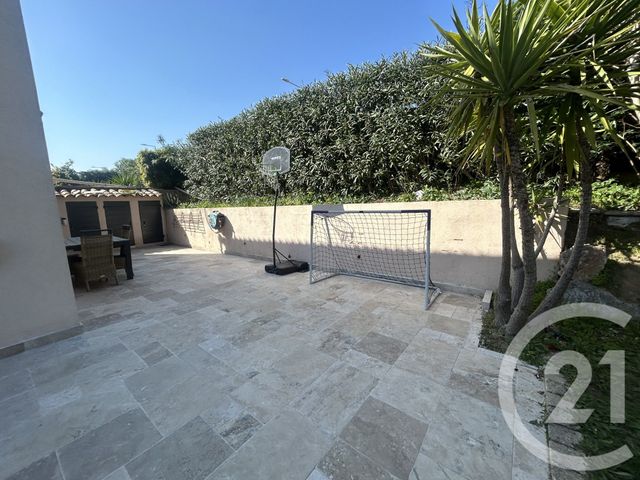 maison à vendre - 6 pièces - 110.0 m2 - COGOLIN - 83 - PROVENCE-ALPES-COTE-D-AZUR - Century 21 Thomas Thum Immobilier