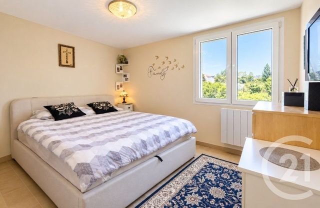 maison à vendre - 6 pièces - 110.0 m2 - COGOLIN - 83 - PROVENCE-ALPES-COTE-D-AZUR - Century 21 Thomas Thum Immobilier