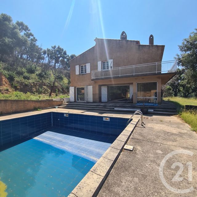 maison à vendre - 7 pièces - 240.0 m2 - LA GARDE FREINET - 83 - PROVENCE-ALPES-COTE-D-AZUR - Century 21 Thomas Thum Immobilier