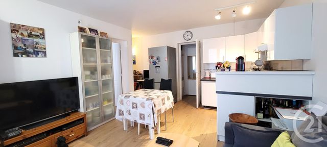Appartement T2 à vendre - 2 pièces - 36.71 m2 - COGOLIN - 83 - PROVENCE-ALPES-COTE-D-AZUR - Century 21 Thomas Thum Immobilier