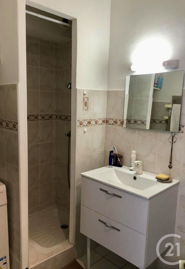 Appartement T2 à vendre - 2 pièces - 28.22 m2 - COGOLIN - 83 - PROVENCE-ALPES-COTE-D-AZUR - Century 21 Thomas Thum Immobilier