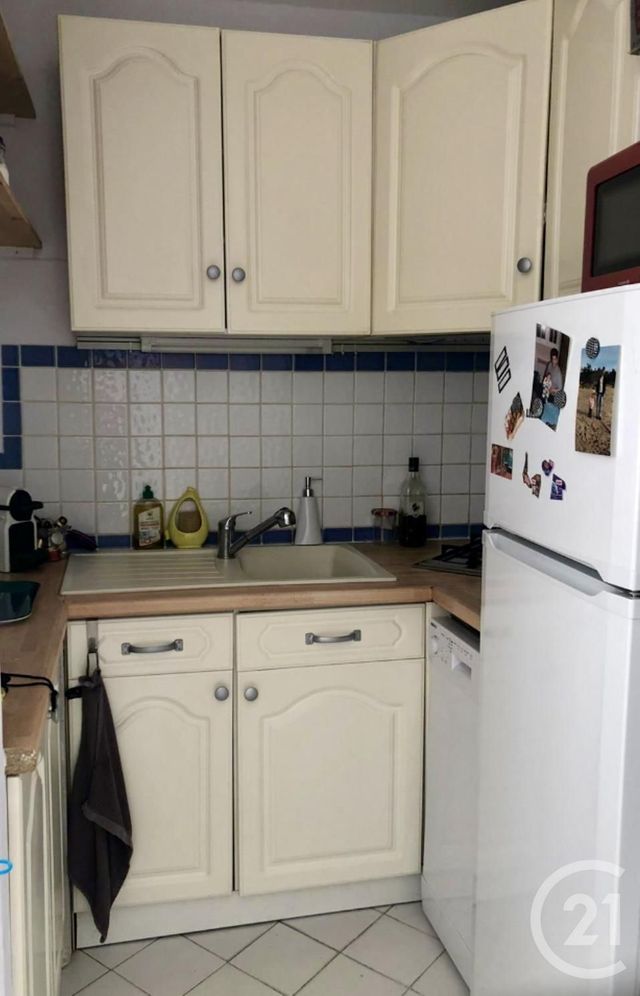 Appartement T2 à vendre - 2 pièces - 28.22 m2 - COGOLIN - 83 - PROVENCE-ALPES-COTE-D-AZUR - Century 21 Thomas Thum Immobilier