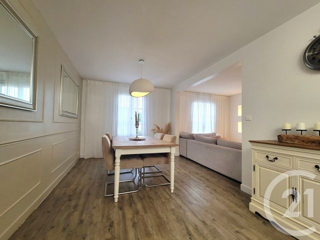 Appartement T4 à vendre - 4 pièces - 97.81 m2 - COGOLIN - 83 - PROVENCE-ALPES-COTE-D-AZUR - Century 21 Thomas Thum Immobilier