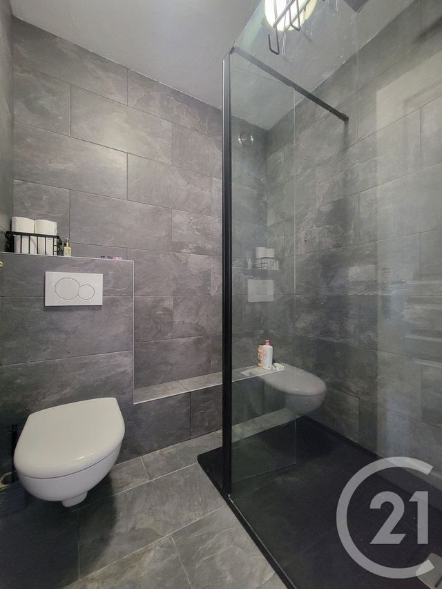 Appartement T4 à vendre - 4 pièces - 97.81 m2 - COGOLIN - 83 - PROVENCE-ALPES-COTE-D-AZUR - Century 21 Thomas Thum Immobilier