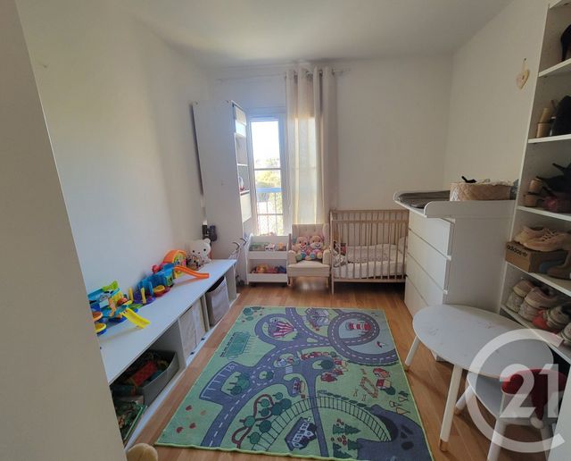 Appartement T4 à vendre - 4 pièces - 97.81 m2 - COGOLIN - 83 - PROVENCE-ALPES-COTE-D-AZUR - Century 21 Thomas Thum Immobilier