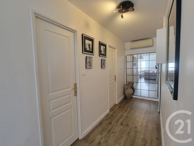 Appartement T4 à vendre - 4 pièces - 97.81 m2 - COGOLIN - 83 - PROVENCE-ALPES-COTE-D-AZUR - Century 21 Thomas Thum Immobilier