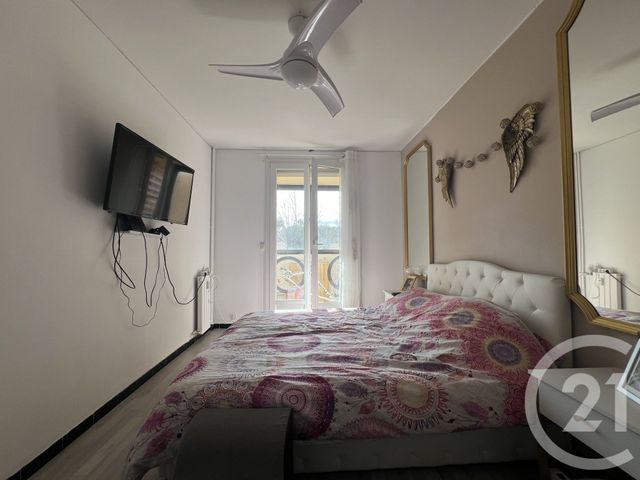 Appartement F4 à vendre - 4 pièces - 72.35 m2 - COGOLIN - 83 - PROVENCE-ALPES-COTE-D-AZUR - Century 21 Thomas Thum Immobilier