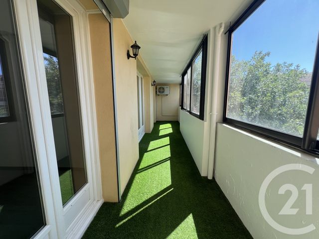Appartement F4 à vendre - 4 pièces - 72.35 m2 - COGOLIN - 83 - PROVENCE-ALPES-COTE-D-AZUR - Century 21 Thomas Thum Immobilier
