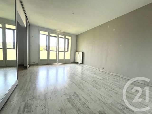 Appartement F4 à vendre - 4 pièces - 72.35 m2 - COGOLIN - 83 - PROVENCE-ALPES-COTE-D-AZUR - Century 21 Thomas Thum Immobilier