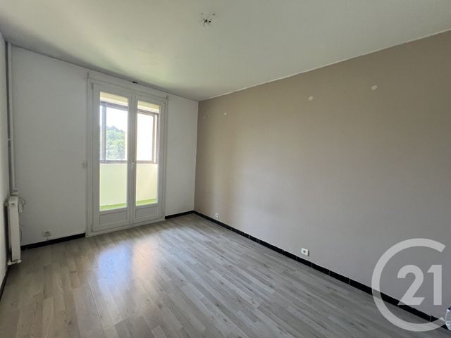 Appartement F4 à vendre - 4 pièces - 72.35 m2 - COGOLIN - 83 - PROVENCE-ALPES-COTE-D-AZUR - Century 21 Thomas Thum Immobilier