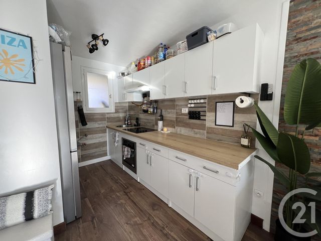 Afficher la photo en grand maison à vendre - 3 pièces - 58.43 m2 - COGOLIN - 83 - PROVENCE-ALPES-COTE-D-AZUR - Century 21 Thomas Thum Immobilier